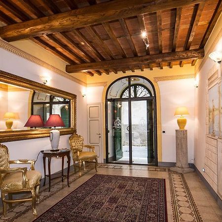 Antica Residenza Del Gallo Lucca Bagian luar foto