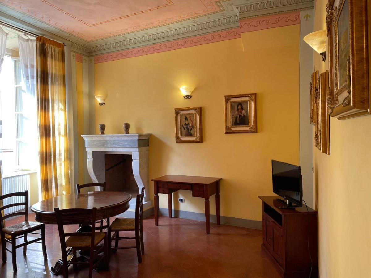 Antica Residenza Del Gallo Lucca Bagian luar foto