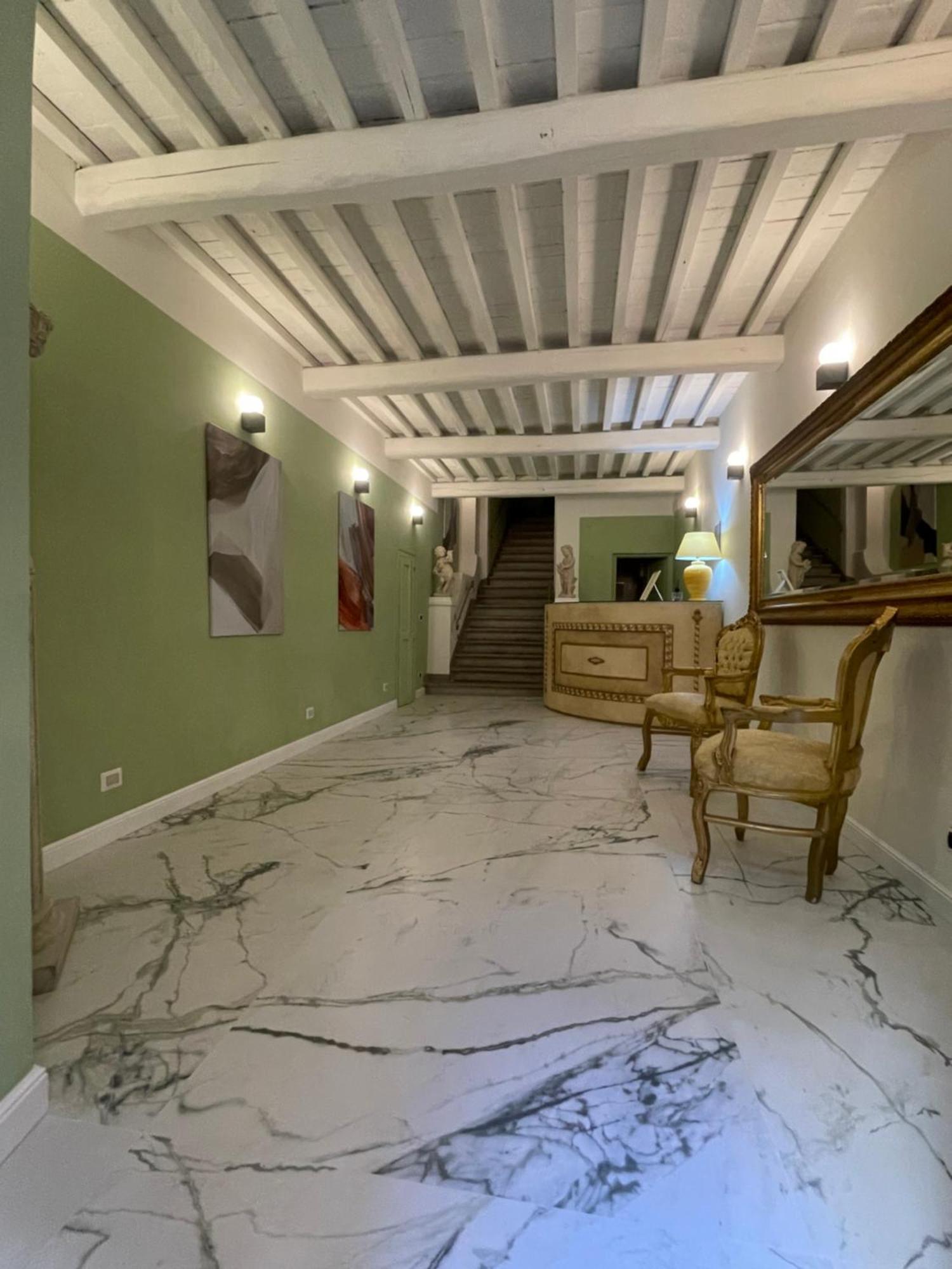 Antica Residenza Del Gallo Lucca Bagian luar foto