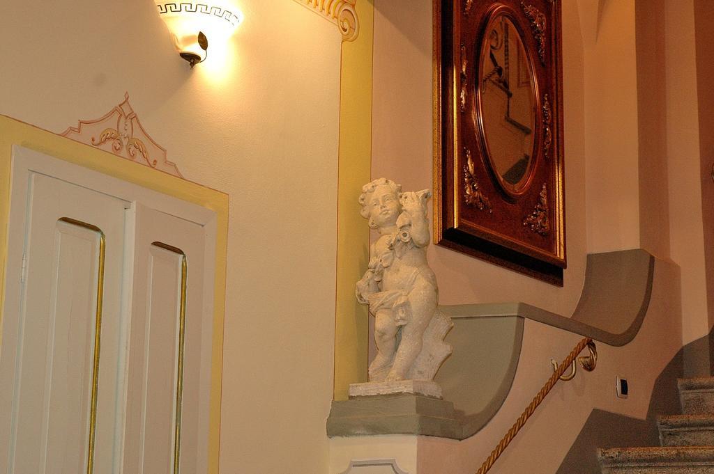 Antica Residenza Del Gallo Lucca Bagian luar foto